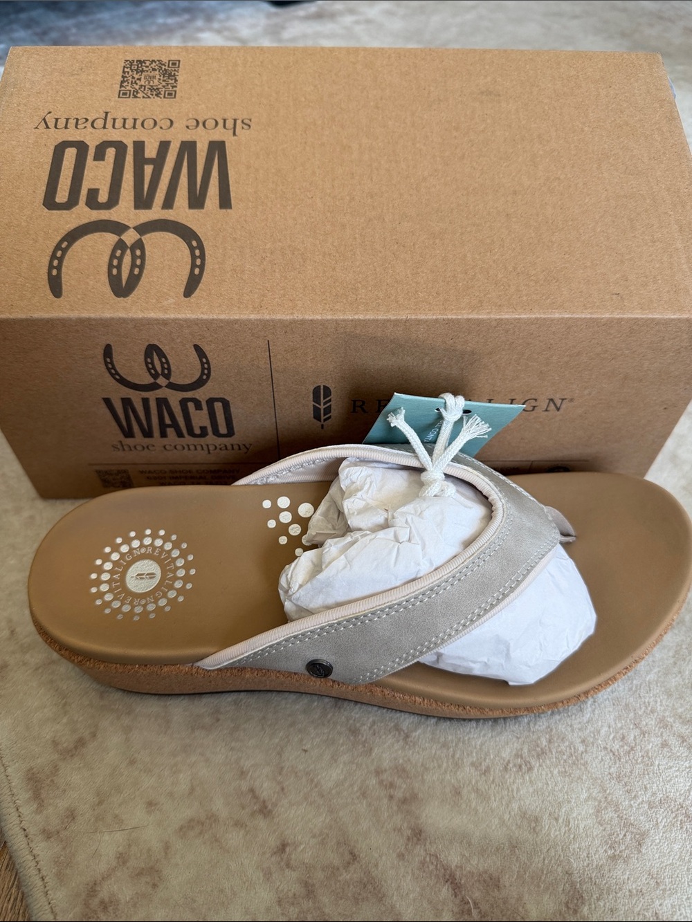 REVITALIGN Women's Thong Sandal - Light Taupe